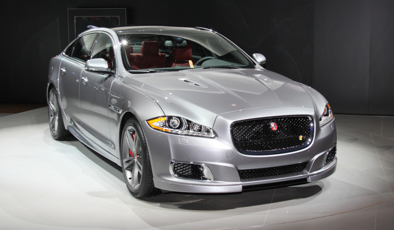 Illustration for article titled The Jaguar XJR Will Squire You Like A High Powered Gentleman